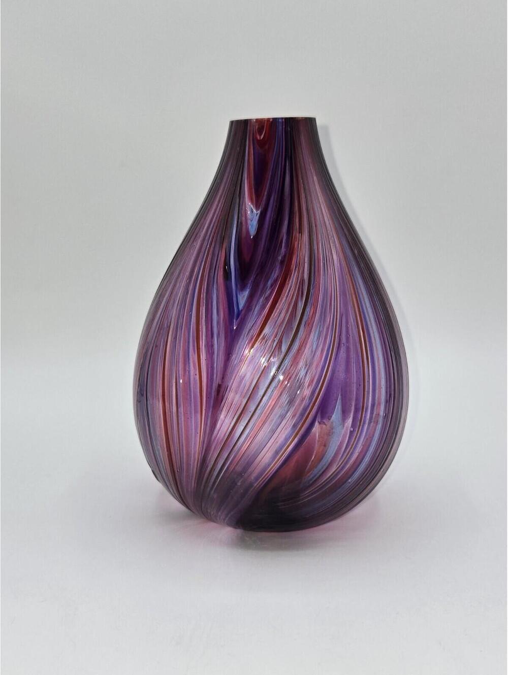 Canadian Art Glass Vase Purple Pink Swirl Pulled Feather Hand Blown Glass 6.5”